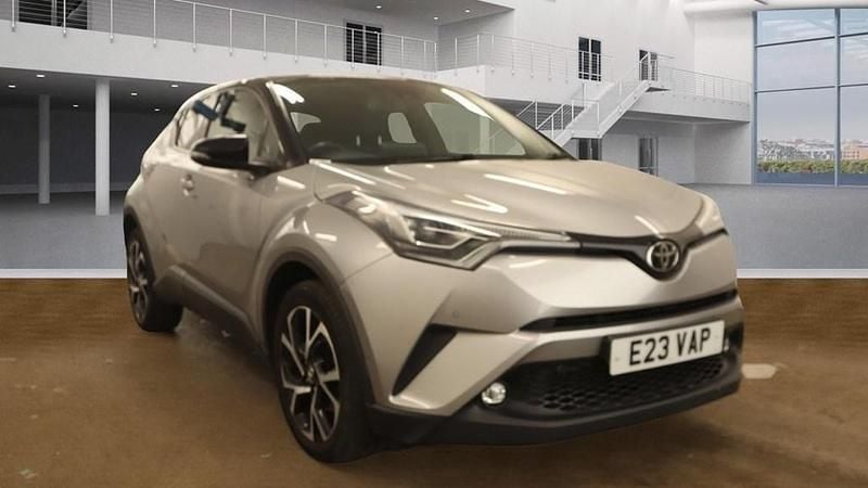 Metal stream silver Used 2017 Toyota C-HR SUV | £12,975 (Fair price) - Image 1/2