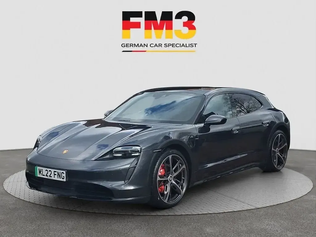 Usado Porsche Taycan 419 kW (571 HP) 2022 Cinzento Carrinha