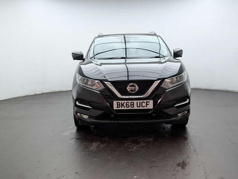 Used Nissan Qashqai N-Connecta 115 HP (84 kW) 2018 Black SUV