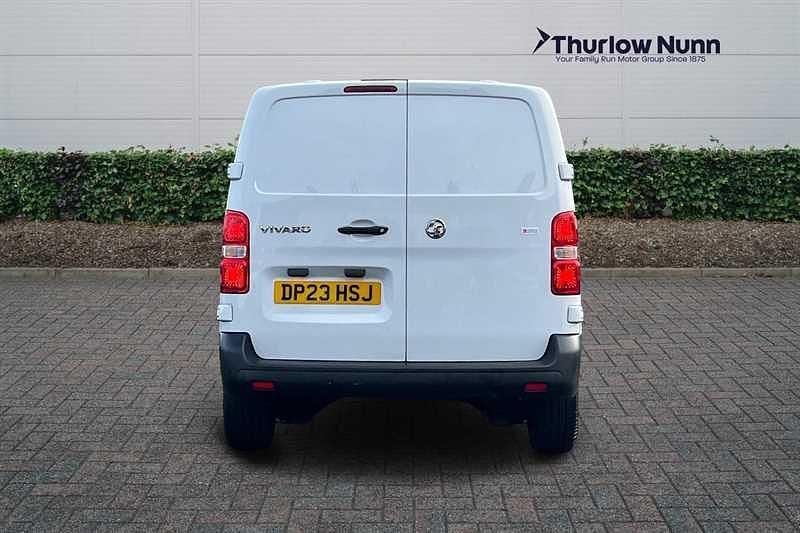 Used Vauxhall Vivaro 100 HP (73 kW) 2023 White MPV