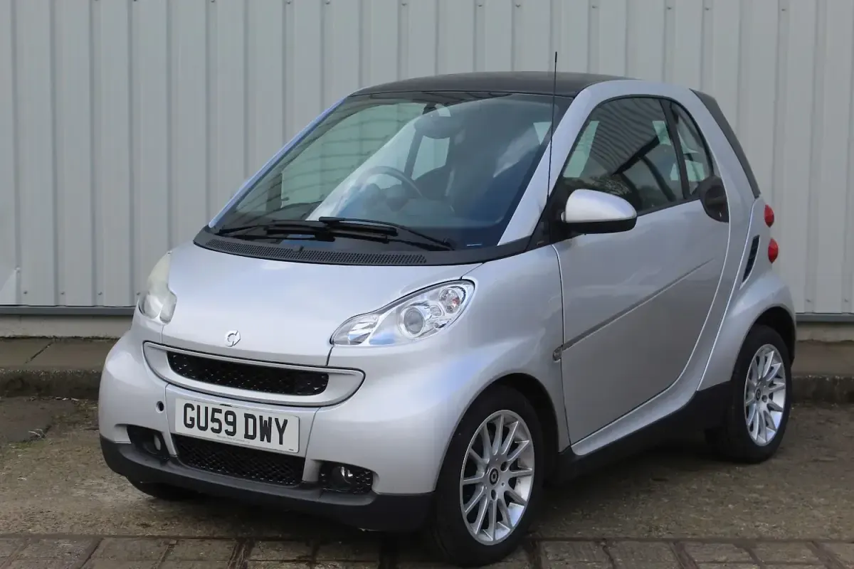 Used Smart ForTwo Coupé Passion 45 HP (33 kW) 2009 Silver Coupe