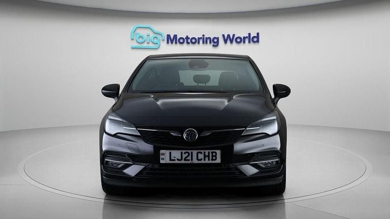 Used Vauxhall Astra SRi 145 HP (106 kW) 2021 Black Hatchback