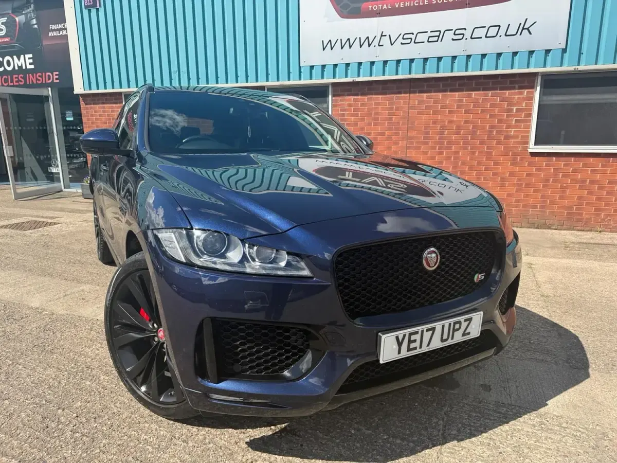 Used Jaguar F-Pace S 300 HP (220 kW) 2017 Blue SUV
