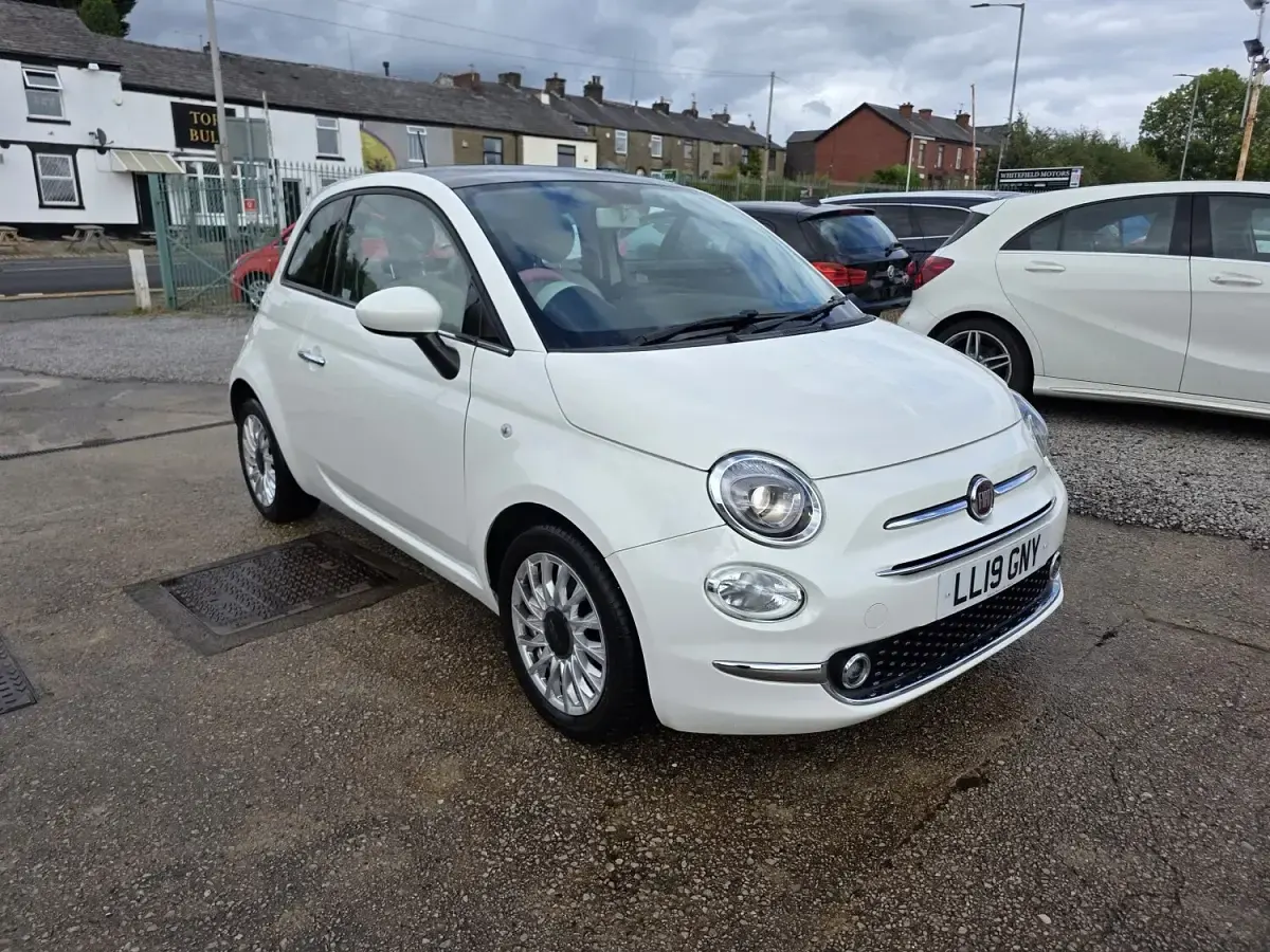 Used Fiat 500 Lounge 69 HP (50 kW) 2019 White Hatchback