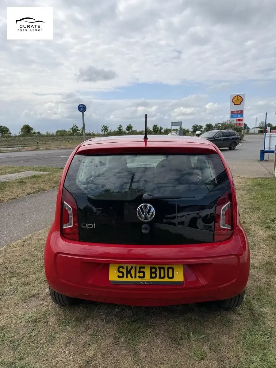 Usado VW up! move up! 60 HP (44 kW) 2015 Vermelho Citadino