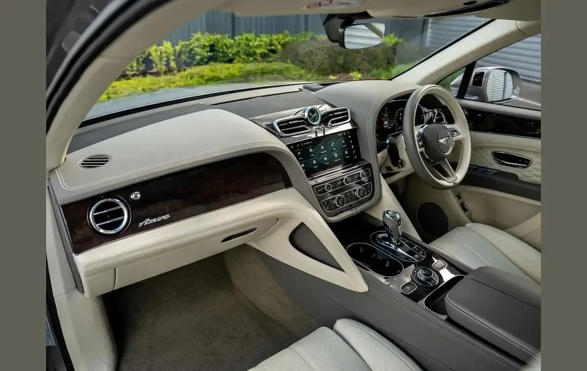 Used Bentley Bentayga 542 HP (398 kW) 2024 Grey SUV