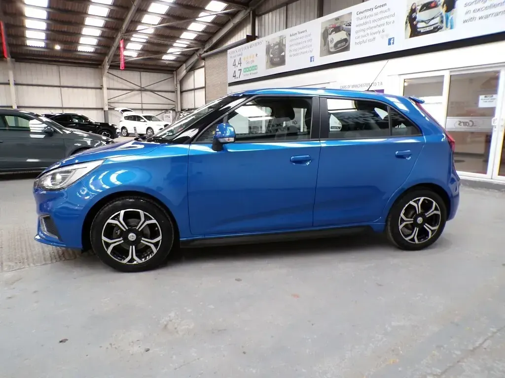 Used MG MG3 Exclusive 106 HP (77 kW) 2019 Blue Hatchback