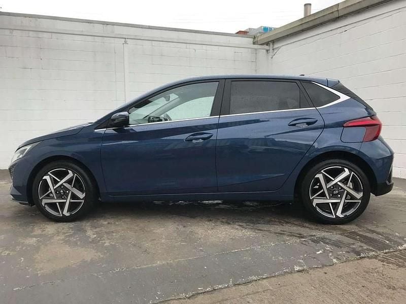 Used Hyundai i20 Premium 99 HP (72 kW) 2025 Blue Hatchback