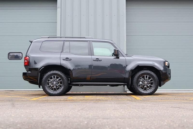 Usado Toyota Land Cruiser Edition 2025 Cinzento