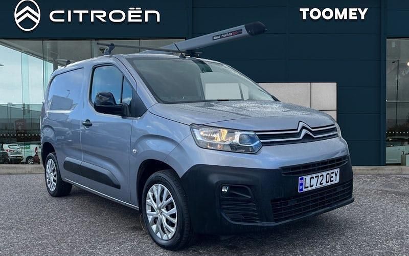 Used Citroën Berlingo 102 HP (75 kW) 2022 Grey MPV