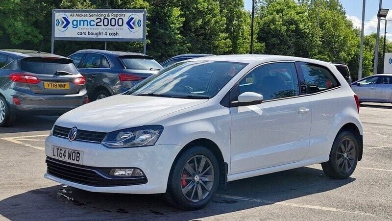White Used 2014 VW Polo SE Hatchback | £4,695 (Fair price) - Image 1/4