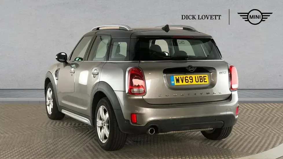 Used Mini Cooper Countryman Classic 134 HP (98 kW) 2019 Silver SUV