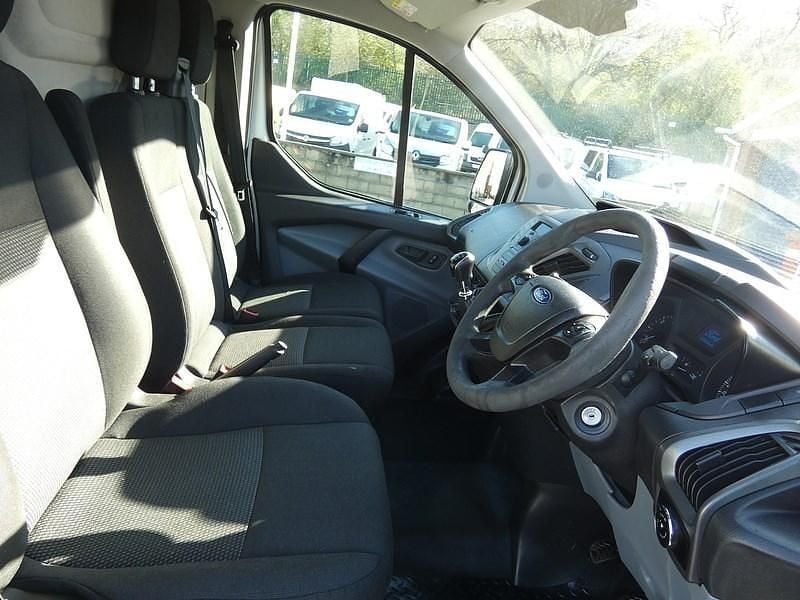 Used Ford Transit Custom 100 HP (73 kW) 2015 White Van
