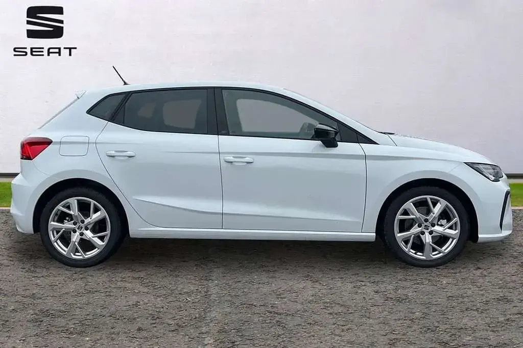 New Seat Ibiza FR First Edition 115 HP (84 kW) 2026 White Hatchback