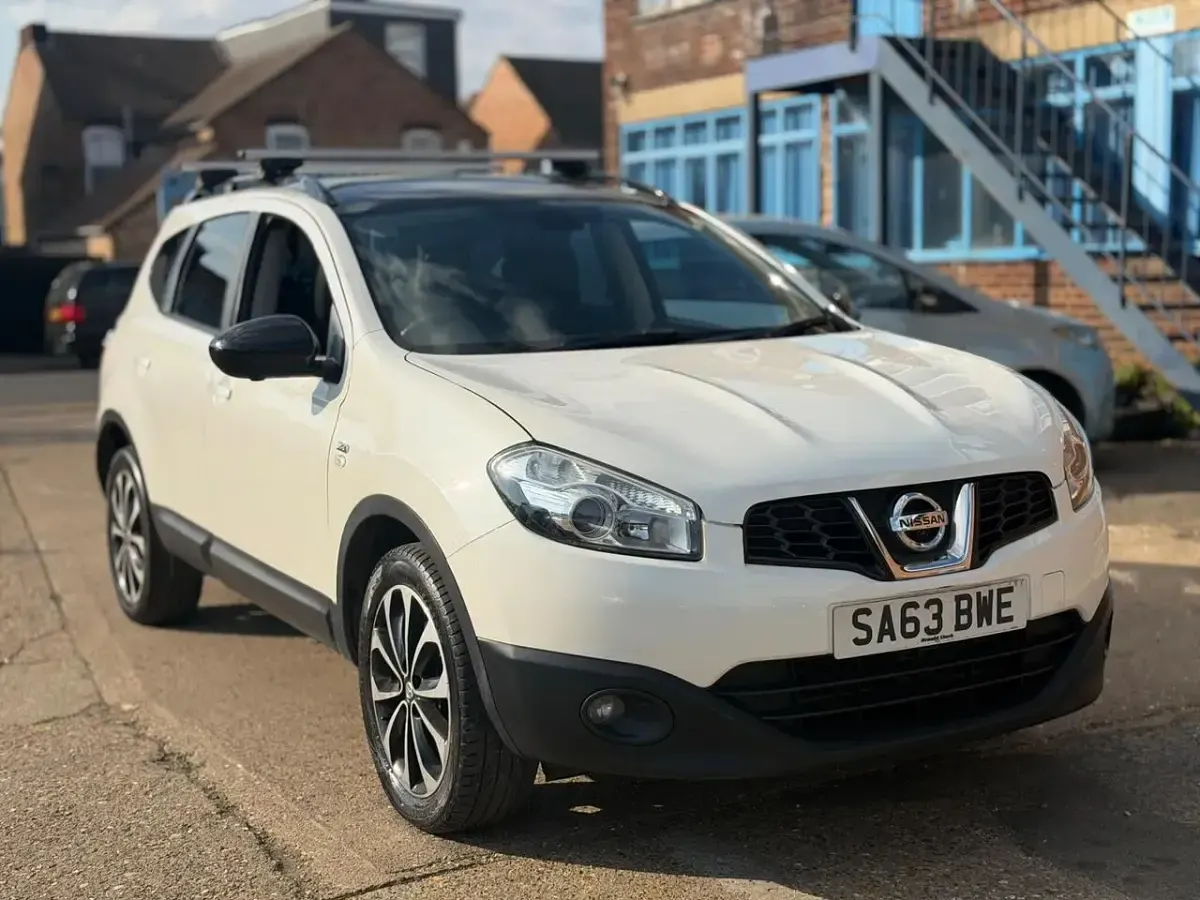 Used Nissan Qashqai +2 360º 2013 White SUV
