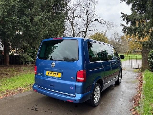 Used VW Caravelle Executive 140 HP (102 kW) 2011 Blue MPV
