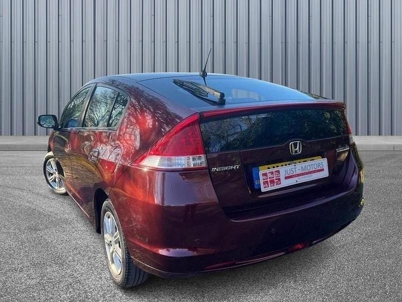 Used Honda Insight Hybrid 102 HP (75 kW) 2011 Red Hatchback