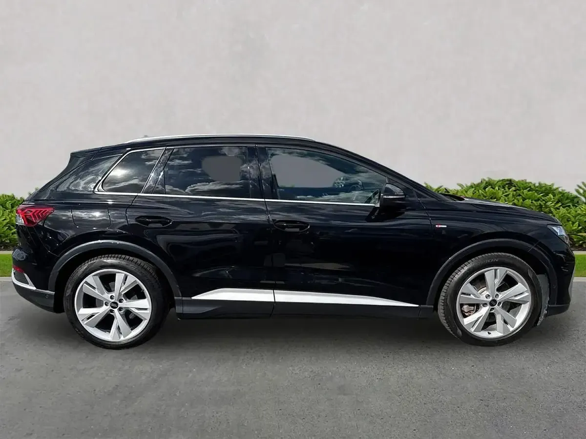 Used Audi Q4 e-tron S-Line 219 kW (299 HP) 2022 Black SUV