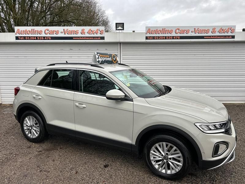 Grey Used 2023 VW T-Roc Life SUV | £17,500 (Good price) - Image 1/4