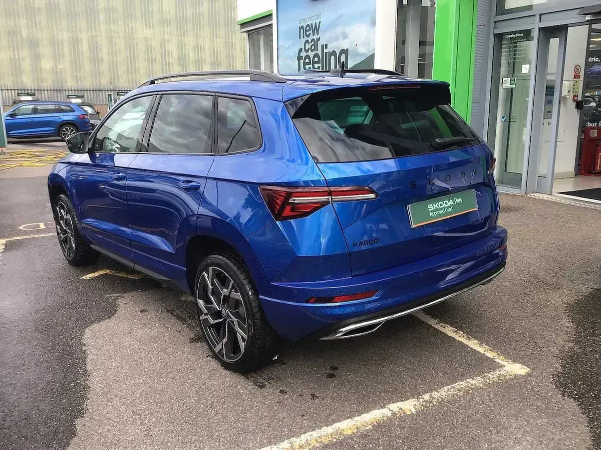 New Skoda Karoq SportLine 110 HP (80 kW) 2026 Race blue metallic SUV