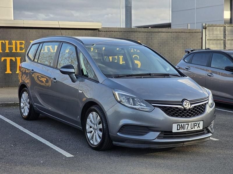 Used Vauxhall Zafira Design Edition 140 HP (102 kW) 2017 Grey MPV