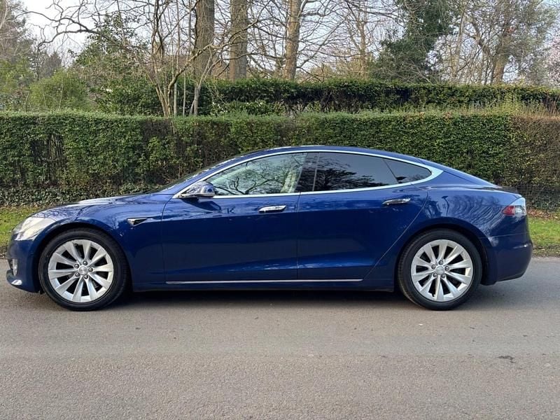 Used Tesla Model S 350 kW (476 HP) 2019 Blue Hatchback