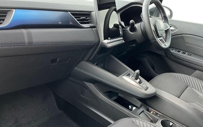 New Renault Symbioz Iconic Esprit Alpine 160 HP (117 kW) 2025 White  SUV