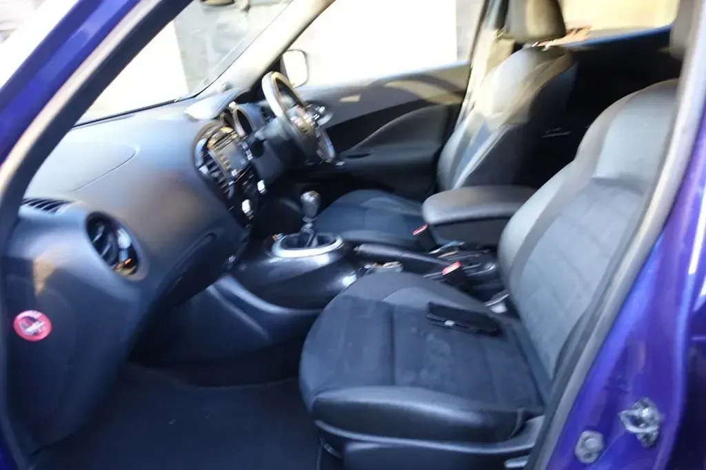 Used Nissan Juke N-Connecta 110 HP (80 kW) 2016 Blue SUV