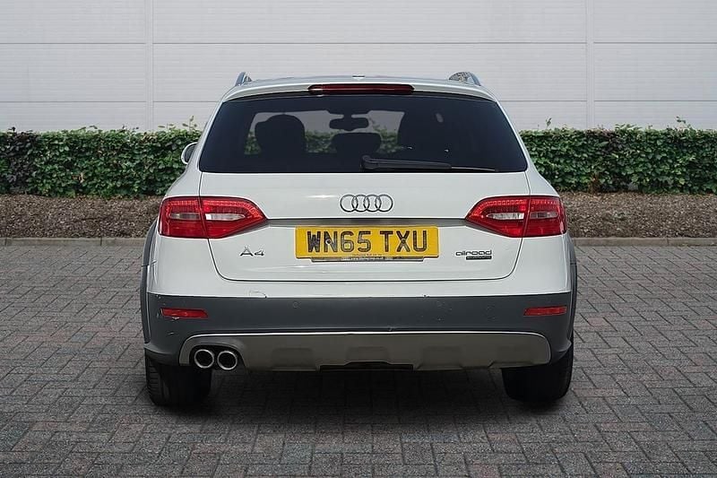 Used Audi A4 Allroad Sport 2015 White Estate