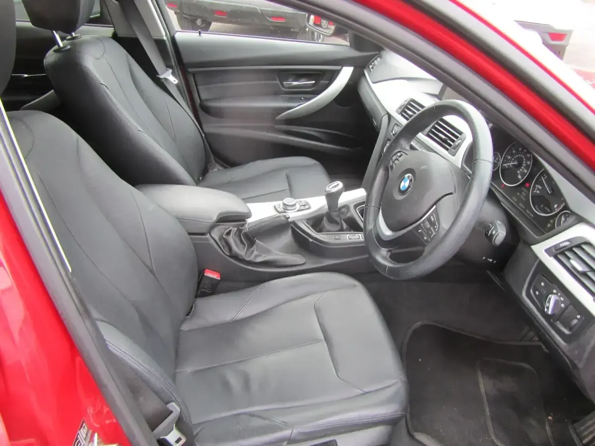 Used BMW 320 Efficient Dynamics 2012 Red Sedan