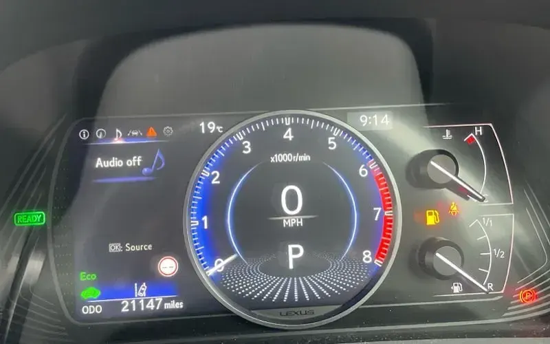 Used Lexus UX 184 HP (135 kW) 2022 White SUV