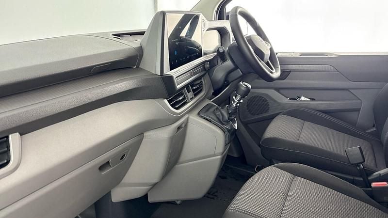 Used VW Transporter Pro 2025 Mauve/purple Van