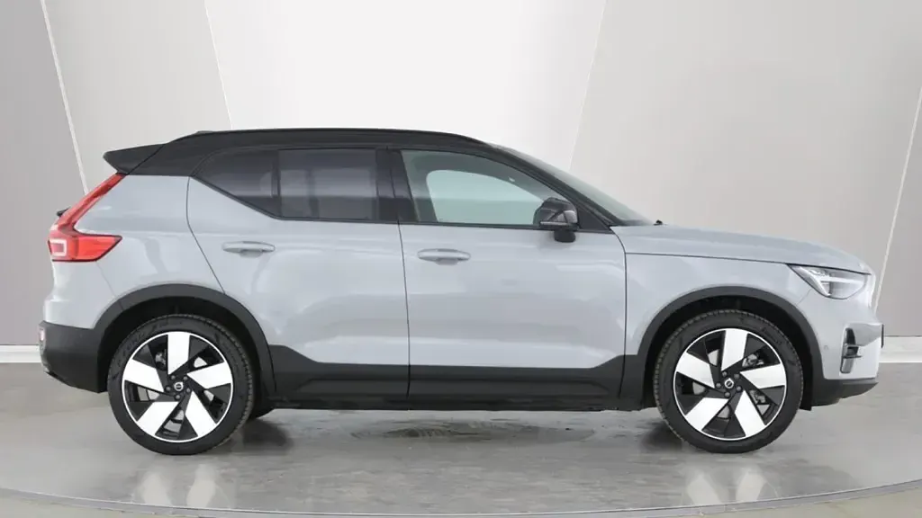 Used Volvo EX40 Ultra 11 kW (15 HP) 2026 SUV