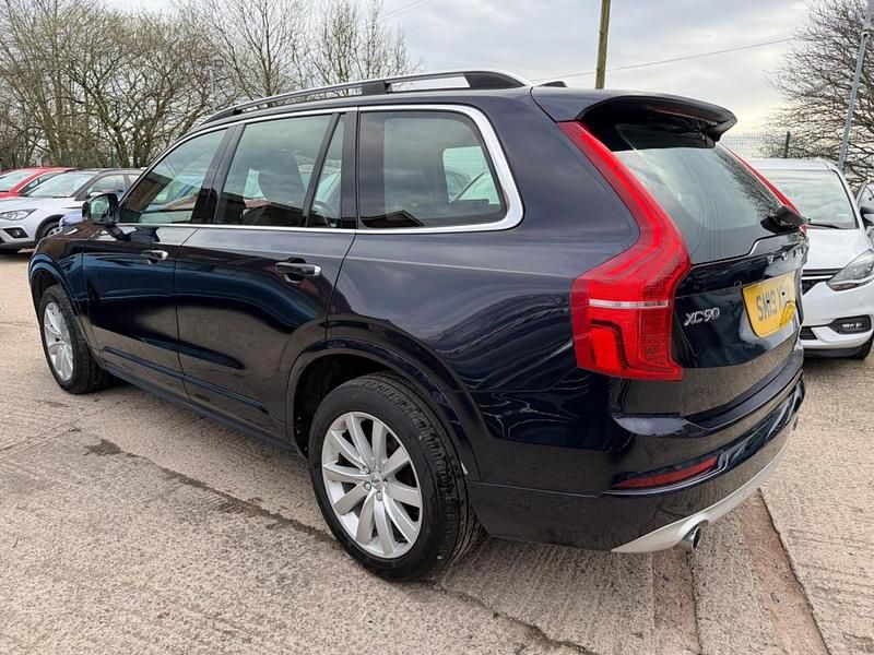 Used Volvo XC90 Momentum 235 HP (172 kW) 2019 Blue SUV