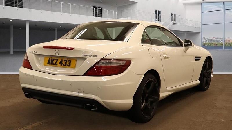 Used Mercedes SLK200 Sport Edition 2011 White Cabriolet