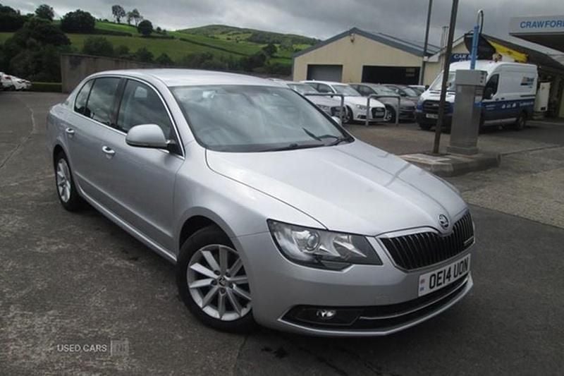 Silver Used 2014 Skoda Superb GreenLine Hatchback | £7,995 (A bit pricey) - Image 1/1
