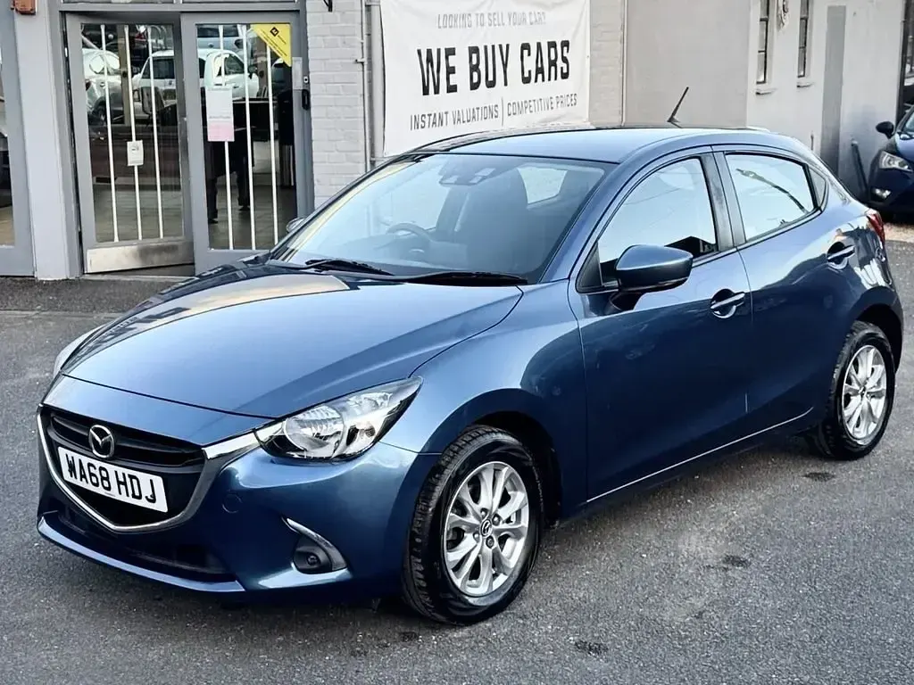 Używany Mazda 2 90 KM (66 kW) 2018 Niebieski Hatchback
