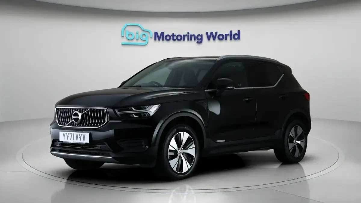 Used Volvo XC40 Core 211 HP (155 kW) 2021 Black SUV