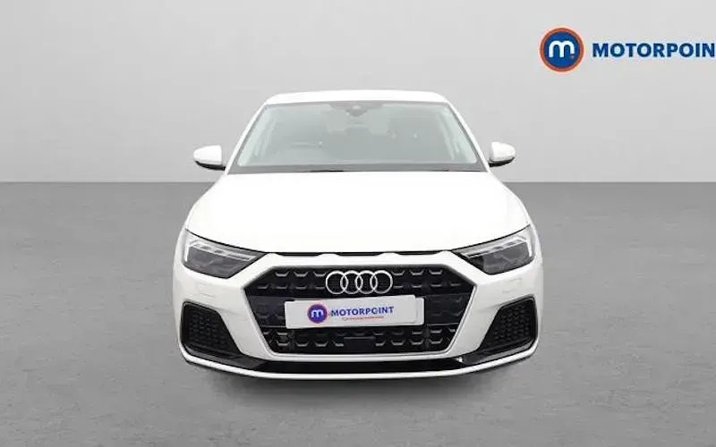Used Audi A1 Sportback Sport 95 HP (69 kW) 2025 White Hatchback