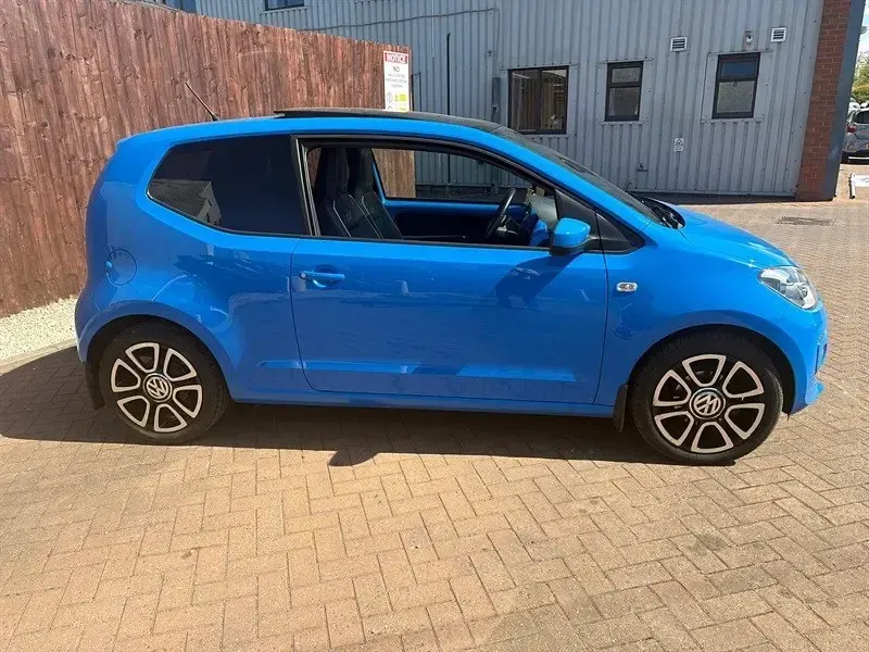 Usado VW up! S 2015 Azul Citadino