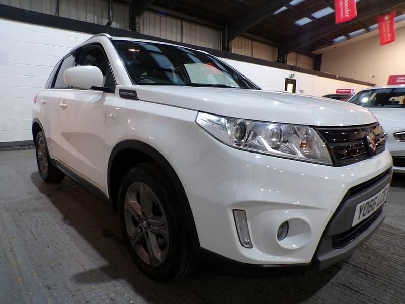 White Used 2016 Suzuki Vitara SZ-T Hatchback | £6,985 (Fair price) - Image 1/4