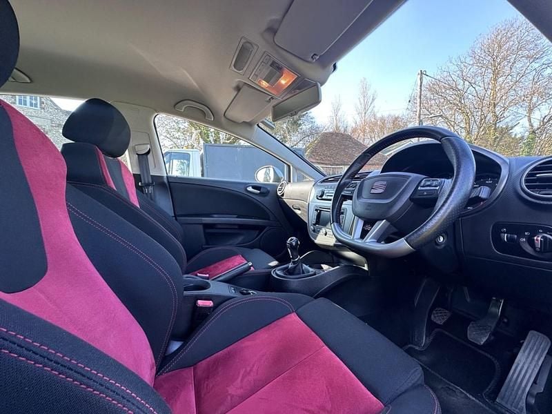 Used Seat Leon FR 170 HP (125 kW) 2012 Black Hatchback