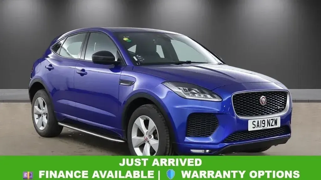 Usado Jaguar E-Pace R-Dynamic 150 HP (110 kW) 2019 Azul SUV