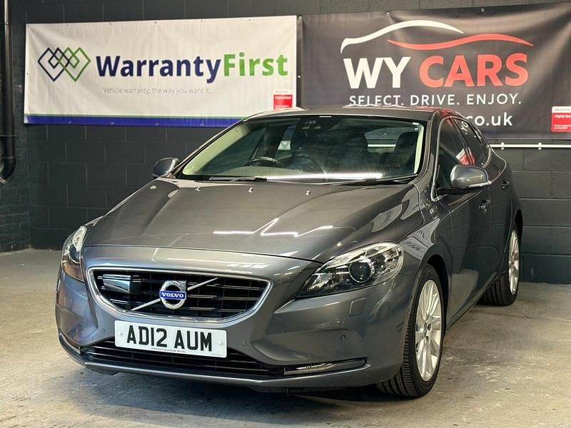 Used Volvo V40 SE Lux 114 HP (83 kW) 2012 Grey Hatchback