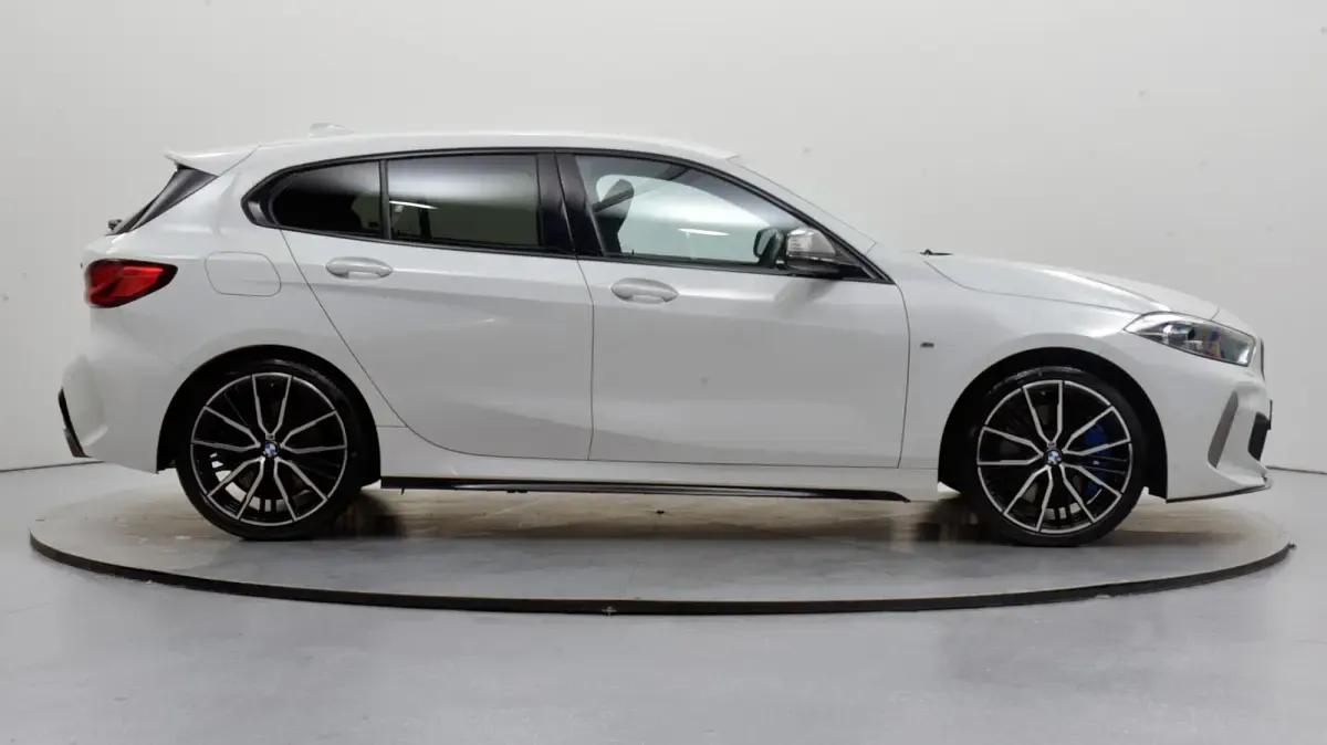 Used BMW M135 Shadowline 302 HP (222 kW) 2024 White Hatchback