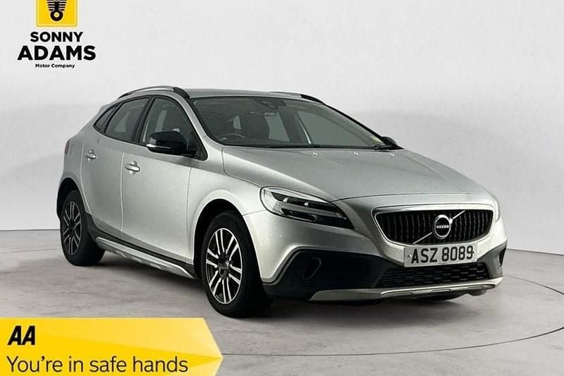 Used 2017 Volvo V40 CC Estate | £7,990 (Super price) - Image 1/1