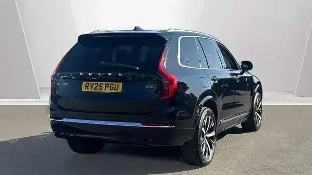 Used Volvo XC90 Core 247 HP (181 kW) 2025 Black SUV