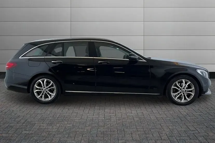 Used Mercedes C220 Premium Plus 168 HP (123 kW) 2017 Obsidian black Estate