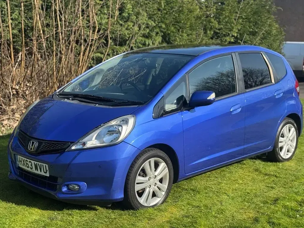 Begagnad Honda Jazz EX-L 99 HK (72 kW) 2013 Blå Halvkombi