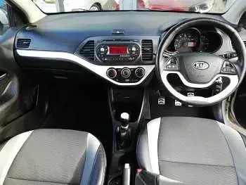 Used Kia Picanto 84 HP (61 kW) 2012 Beige Hatchback